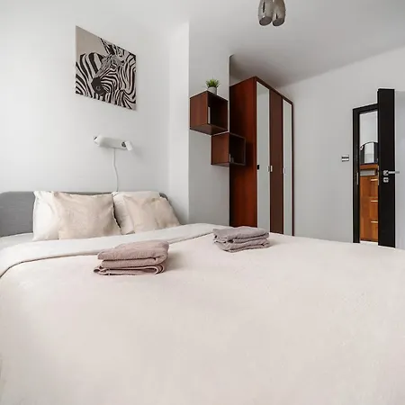 Appartement Large In Wola Near The Center Warschau